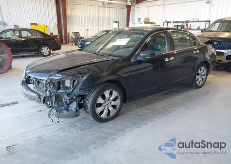 2010 Honda Accord 3.5 Ex-L z USA, uszkodzony, nr VIN 1HGCP3F84AA021275